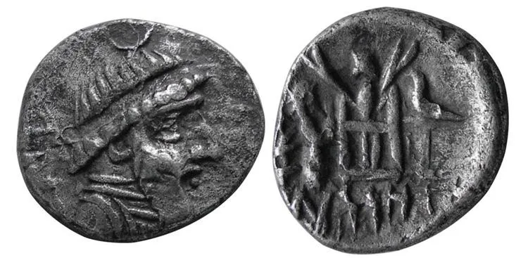 KING of PERSIS, Vadfradad (Autophradates) IV. 1st century BC. AR Obol, Choice EF. Toned.