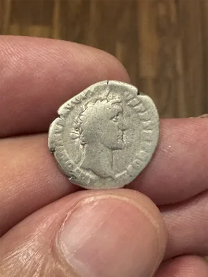 Antoninus Pius denarius, RIC 111B