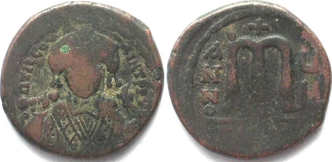 582-602 MAURICE TIBERIUS (582-602). AE Follis, 40 nummi, AN VII (588/589), Antioch mint VF-