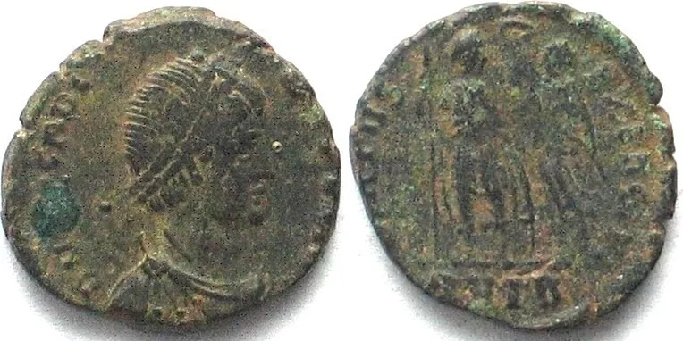 395-401 ARCADIUS. AE Follis, 395-401, ANTB, Antioch mint, Emperor crowned by Victory, VF