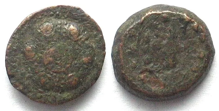 -101 LYDIA. Philadelphia, AE 16mm, 2nd cent. BC, Macedonian shield / thunderbolt VF-
