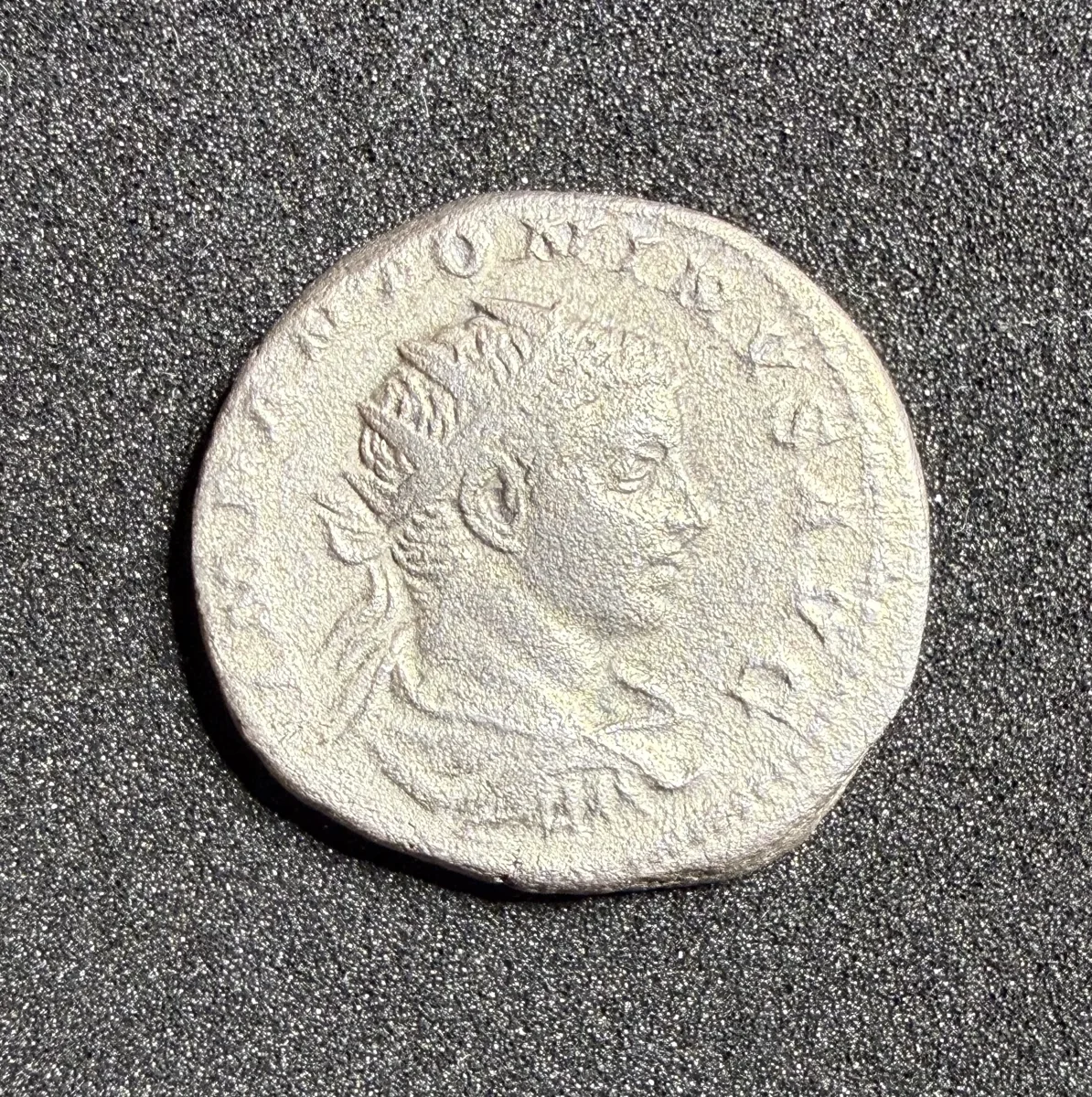 Elagabalus. AD 218-222. AR Antoninianus (21mm, 5.57g). Rome Mint. Struck 218-222