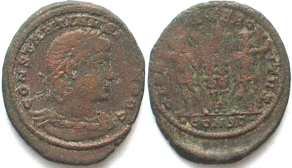 330-333 CONSTANTINE II (317-340 AD). AE Nummus, 330-333, CONSΓ, Constantinople mint EF-