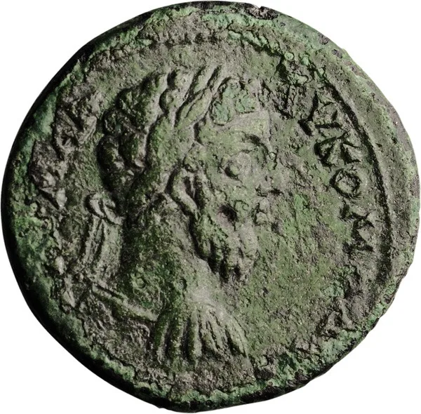 Commodus. AE 24