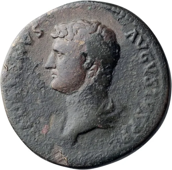 Hadrian. Dupondius