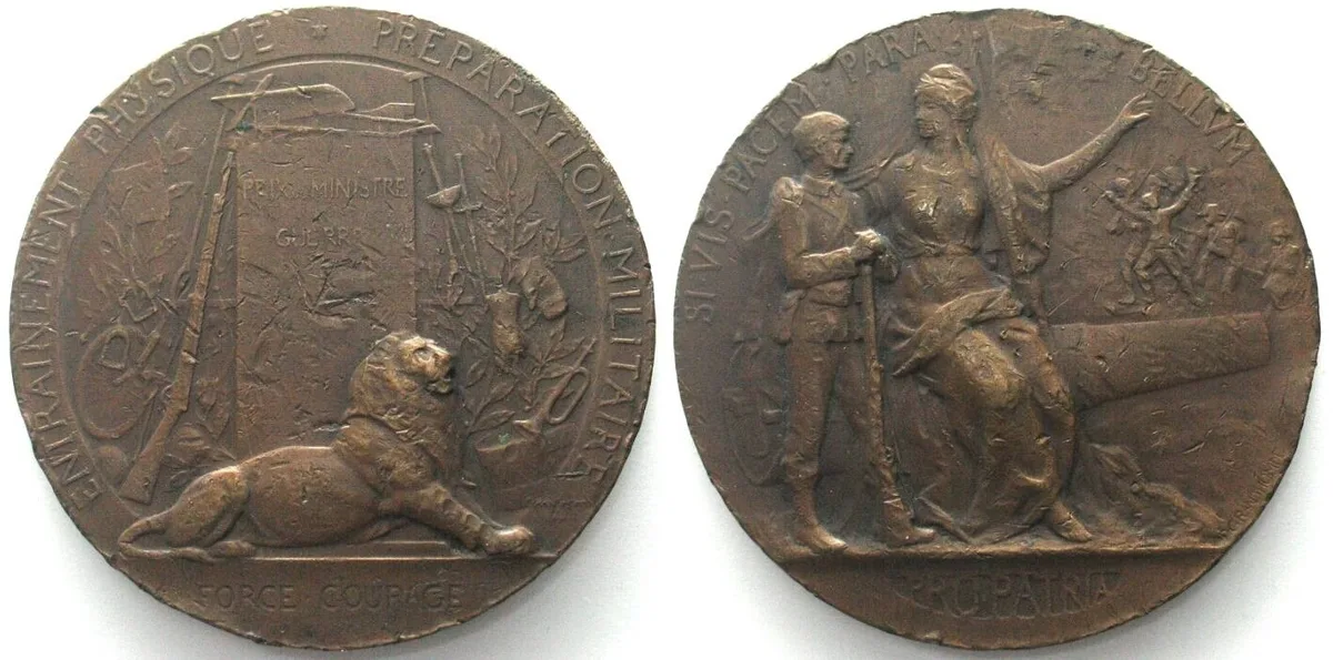 1913 PRÉPARATION MILITAIRE, PRIX DU MINISTRE DE LA GUERRE, ND (1913), bronze 50mm EF