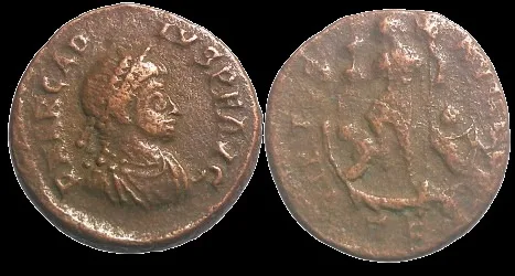 Arcadius 383-408 AD (Struck 384-388 AD) AE 16.1mm 2.6gm Follis. Thessalonica Scarce