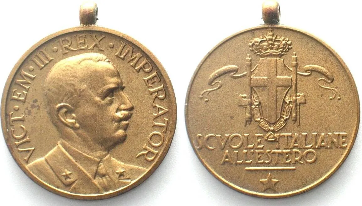 1935 VITTORIO EMANUELE III. Medal ca.1935 Scuole Italiane all'Estero, 30mm UNC