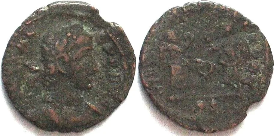 333-350 CONSTANS (333-350 AD). AE Nummus, RS, Rome mint, VICTORIAE DD AVGGQ NN VF