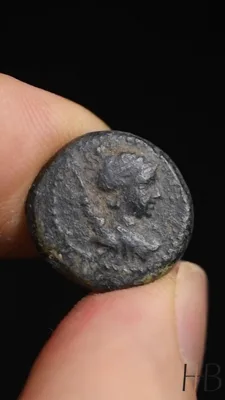 Aeolis, Cyme. AE 16