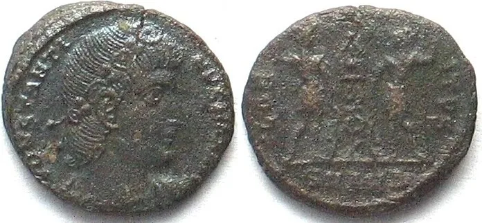 324-361 CONSTANTIUS II (324-361 AD). AE Follis, SMANΔ, Antioch mint, GLORIA EXERCITVS VF+