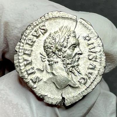 Roman Empire Septimius Severus Denarius Rome 209AD RIC 228 AU-UNC