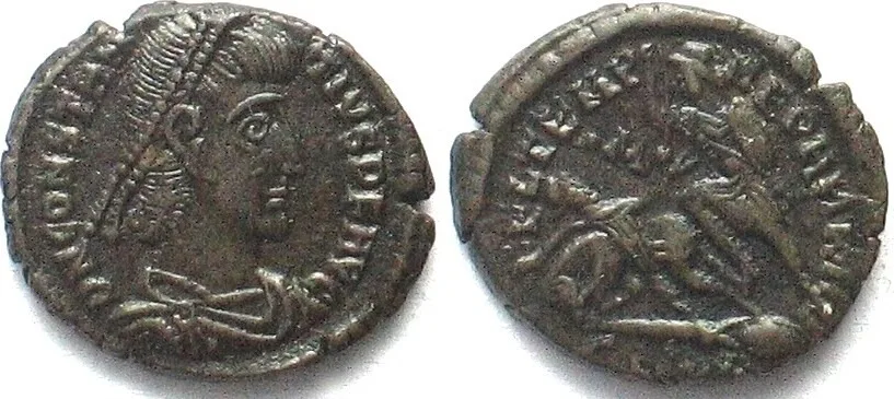337-361 CONSTANTIUS II (337-361 AD). AE Follis 18mm, Constantinople FEL TEMP REPARATIO AU