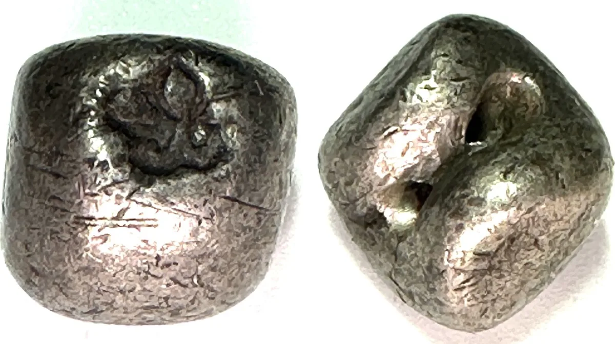 1824-1851 THAILAND Salung (1/4 Baht) RAMA III (1824-1851) Bai Matum, Pot Duang Bullet Coin VF+