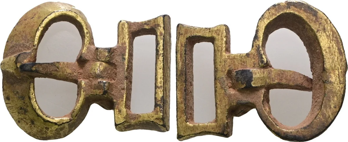 Ancient Gilded Bronze Belt Buckle.