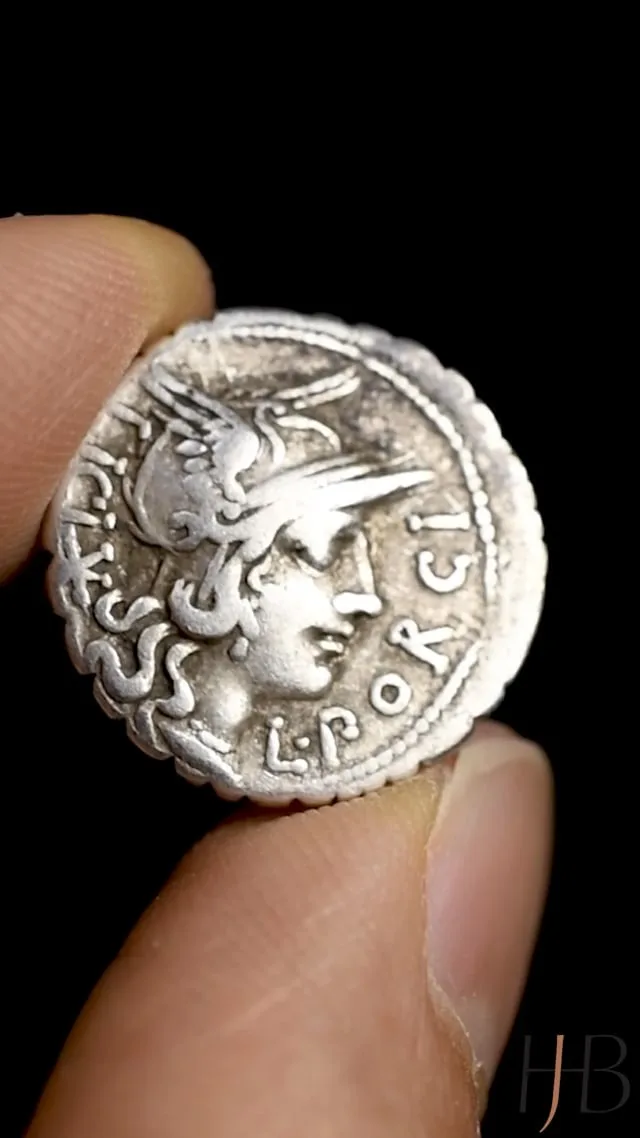 L. Porcius Licinus. Denarius
