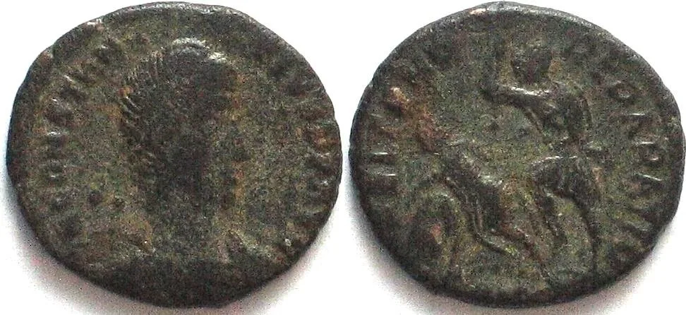 337-361 CONSTANTIUS II (337-361 AD) as Augustus. AE Follis, FEL TEMP REPARATIO, VF