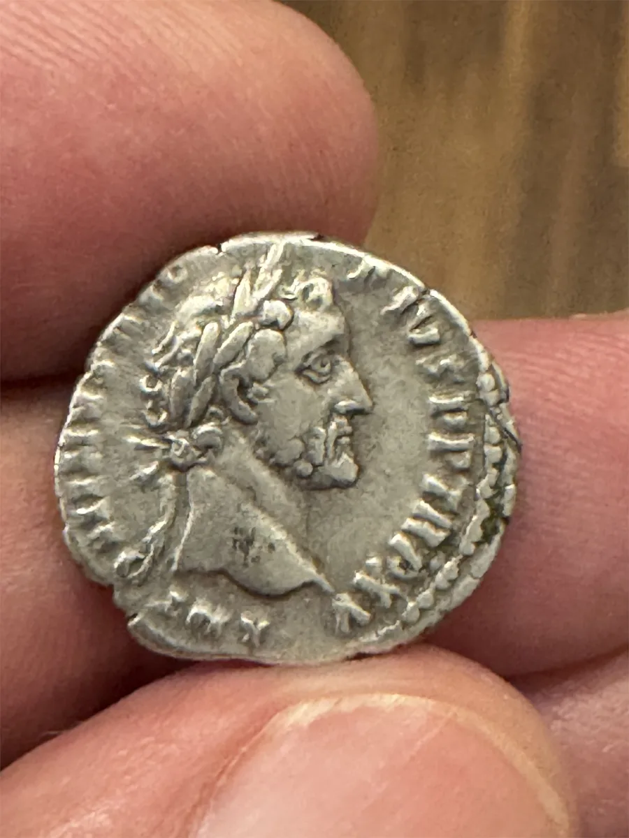 Antoninus Pius denarius, RIC 204