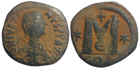 JUSTIN I, 518 and 527 AD, AE 32mm 14gm follis (40 nummi). Constantinople.