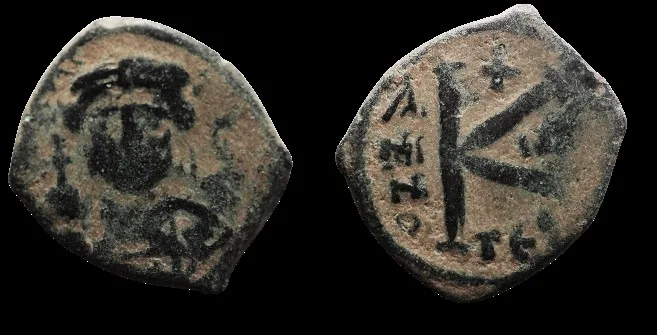 Heraclius 610-614 AD, AE 19mm 4.75gm Half-Follis (20-nummi)
