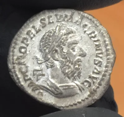 Macrinus denarius