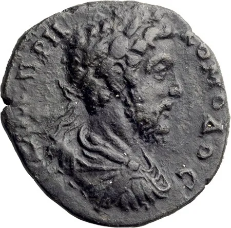 Commodus. AE 28