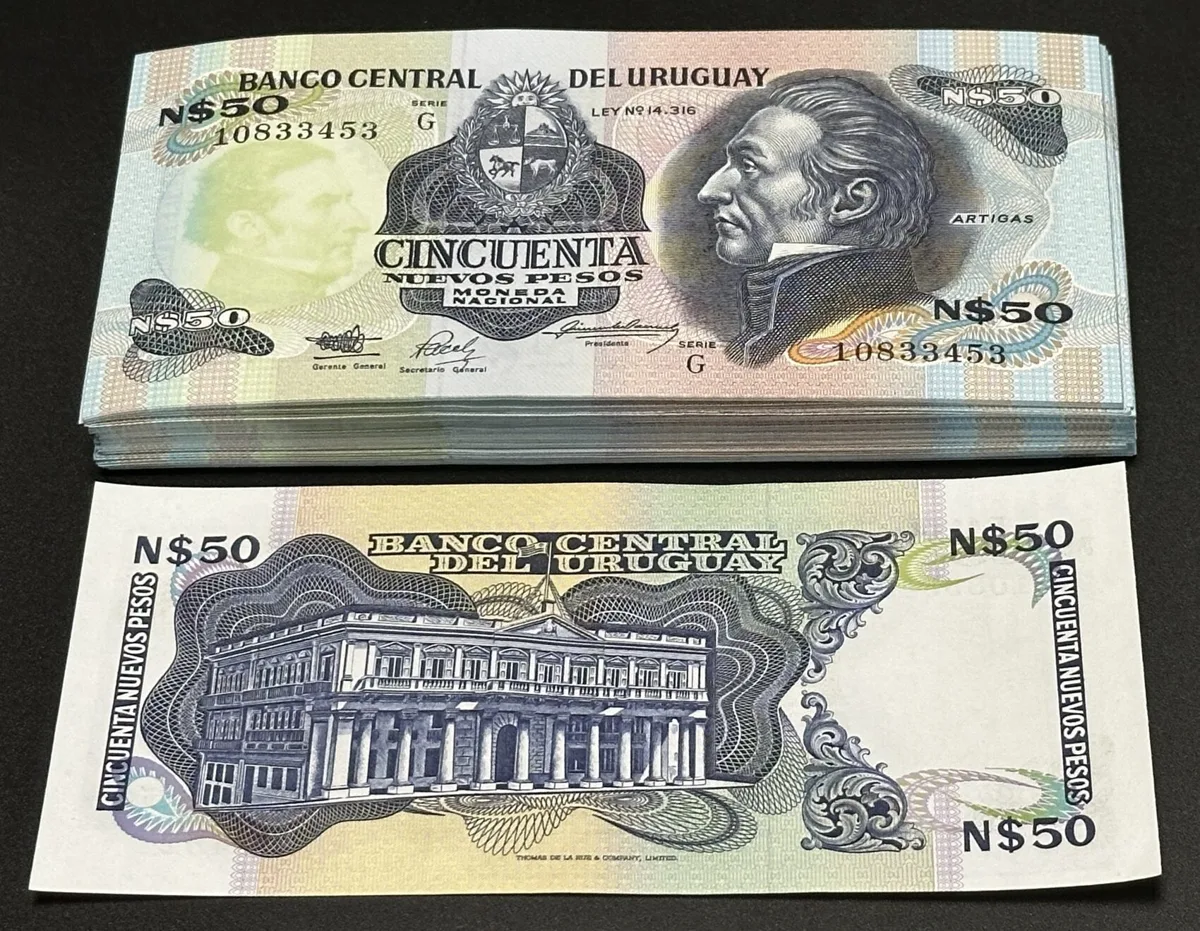 1989 URUGUAY 107 x 50 Pesos 1989 Series G, Artigas UNC, CONSECUTIVE SERIAL NUMBERS UNC