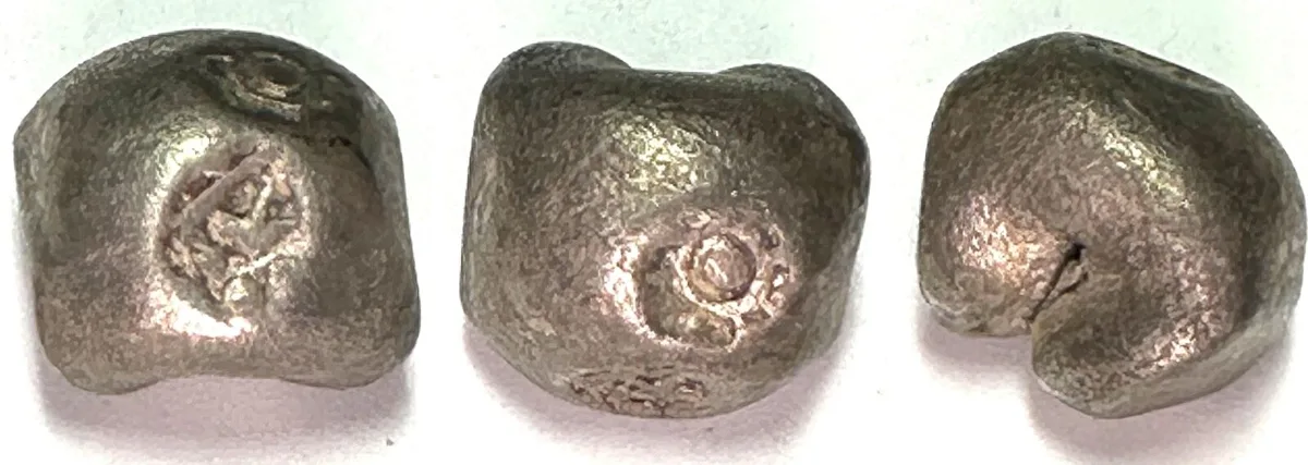 1824-1851 THAILAND Salung (1/4 Baht) RAMA III (1824-51) Dok Mai, Pot Duang Bullet, VF