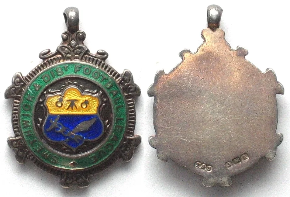1925 SMETHWICK & DISTRICT FOOTBALL LEAGUE 1925 enamel silver fob medal 26mm AU