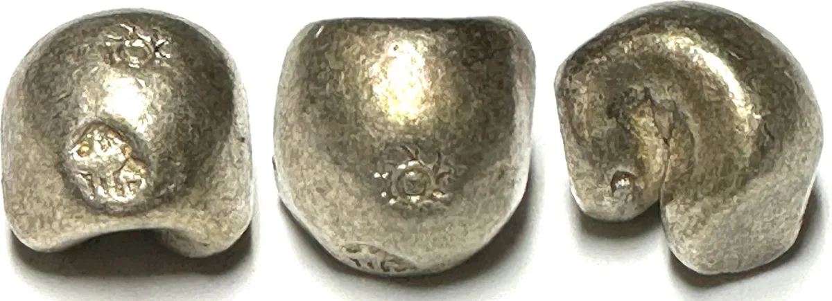 1824-1851 THAILAND 1 Baht, RAMA III (1824-1851), Prasat, Pot Duang Bullet Coin, silver VF+ VF