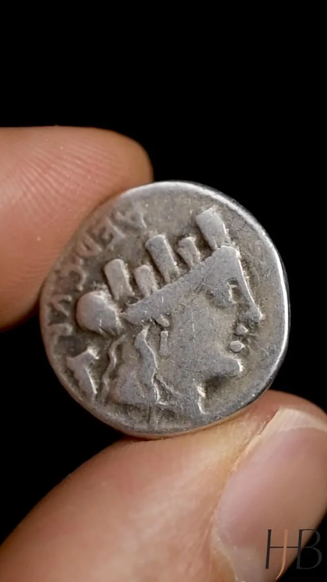 P. Furius Crassipes. Denarius