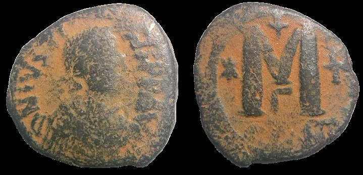 Byzantine Justinian I. 527-565 AD (struck 527 & 538 AD) AE Follis (31.2mm13.92gm). Constantinople mint