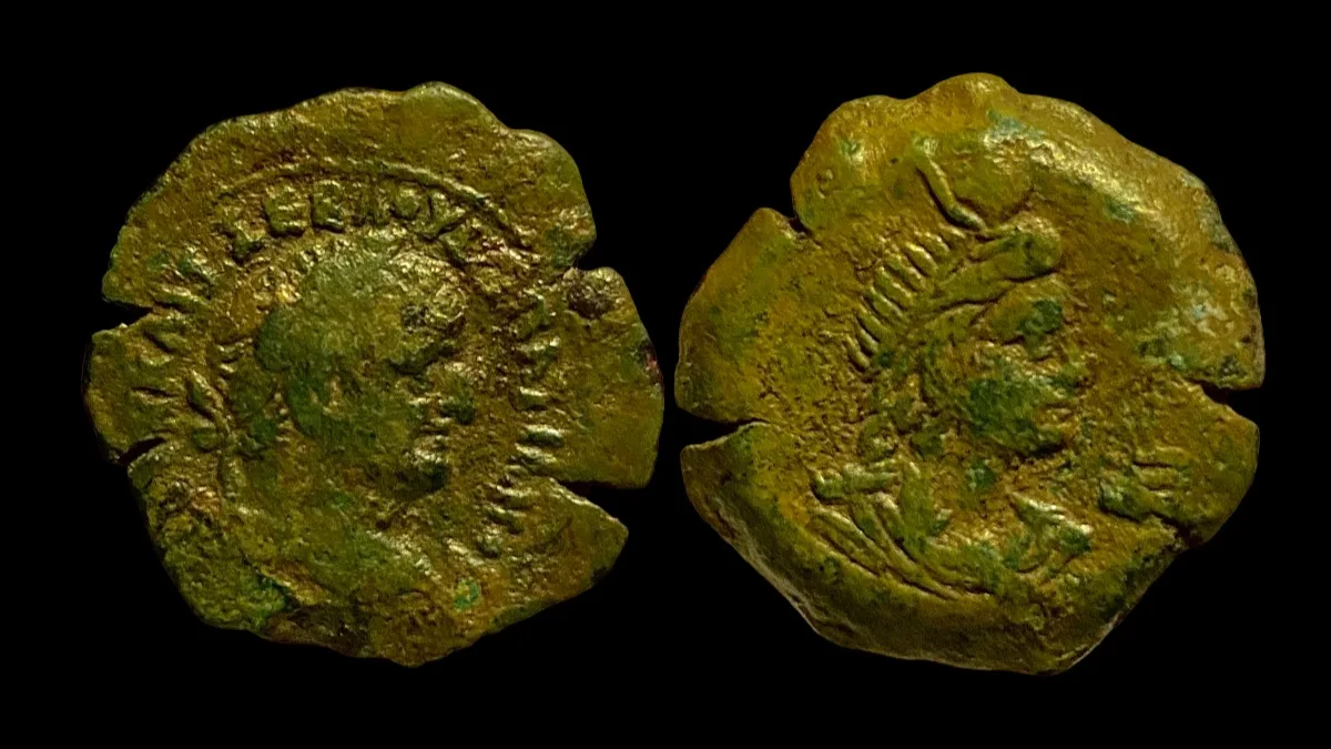 *RPC II, (this coin). - Rare!* Alexandria. Vespasian. AE Diobol. 74/5 AD.