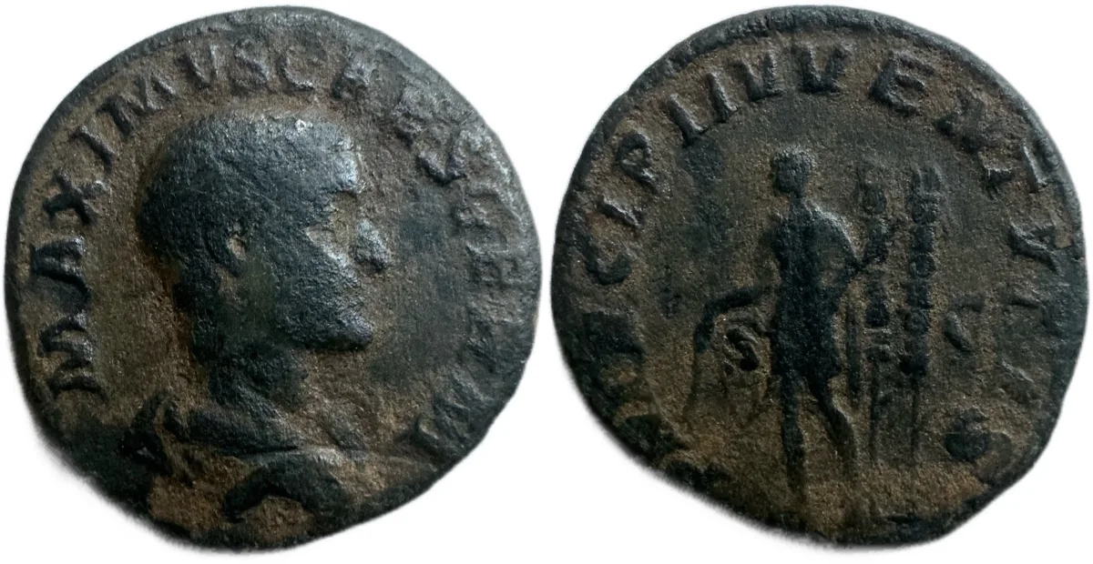 Maximus, 236-7 AD. AE Sestertius