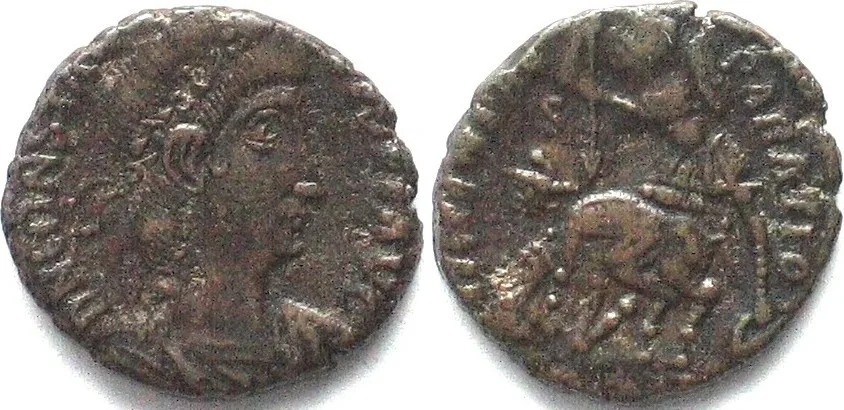 351-355 CONSTANTIUS II (324-361 AD). AE Follis, 351-355, Constantinople mint XF