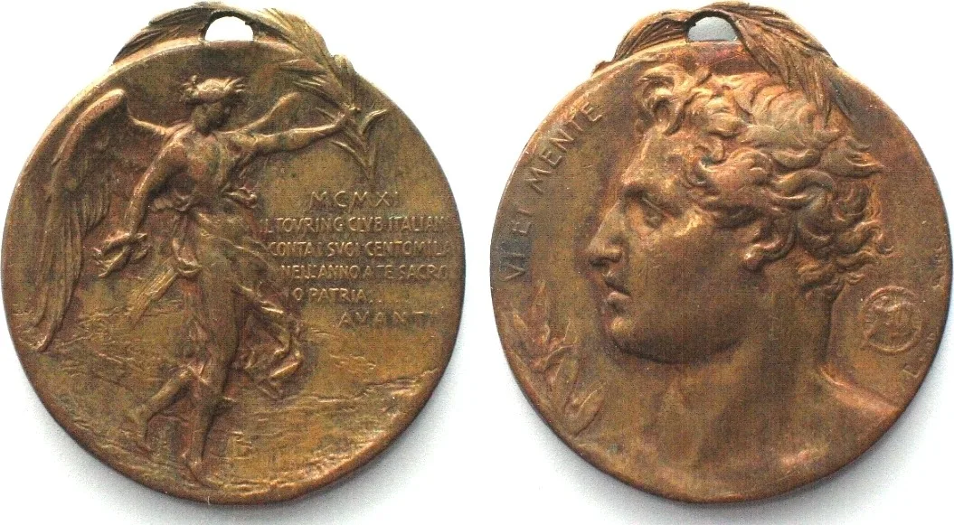 1911 ITALY. Italian Touring Club, Medal 1911, bronze, 27mm EF