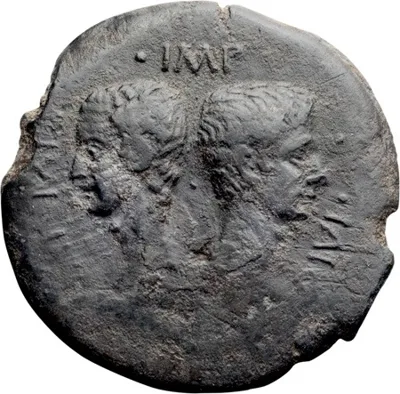Octavian and Divus Julius Caesar. Dupondius
