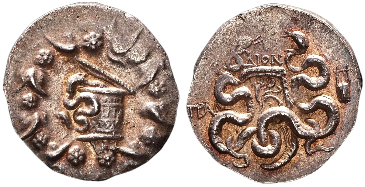 c166-67 BC Lydia Tralleis, AR Cistophoric Tetradrachm, nEF excellent tone