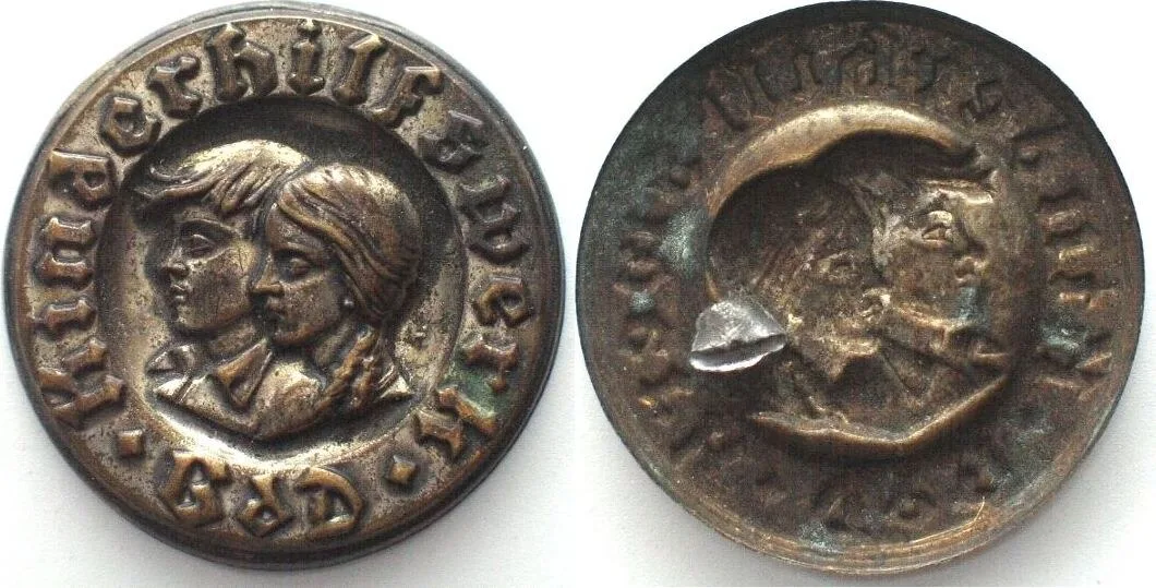1933-1945 Germany THIRD REICH. Children's Aid Organization BdD (Sudetenland), badge, 27mm EF