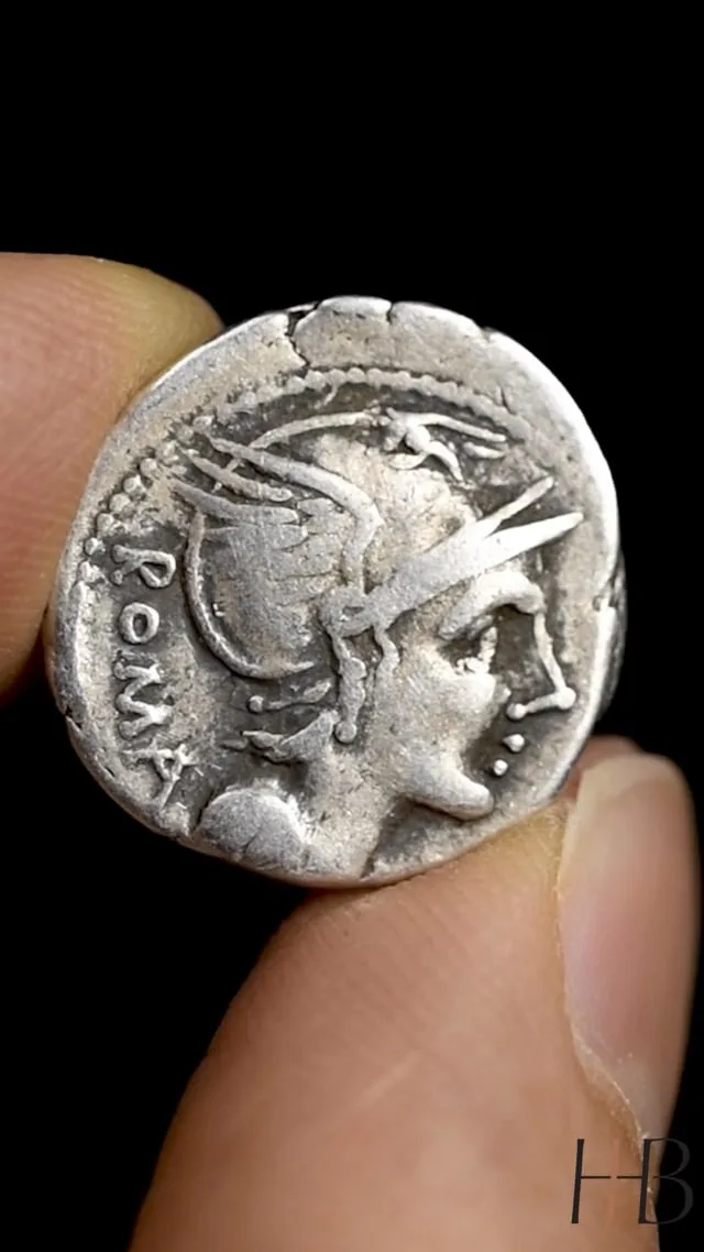 L. Flaminius Chilo. Denarius