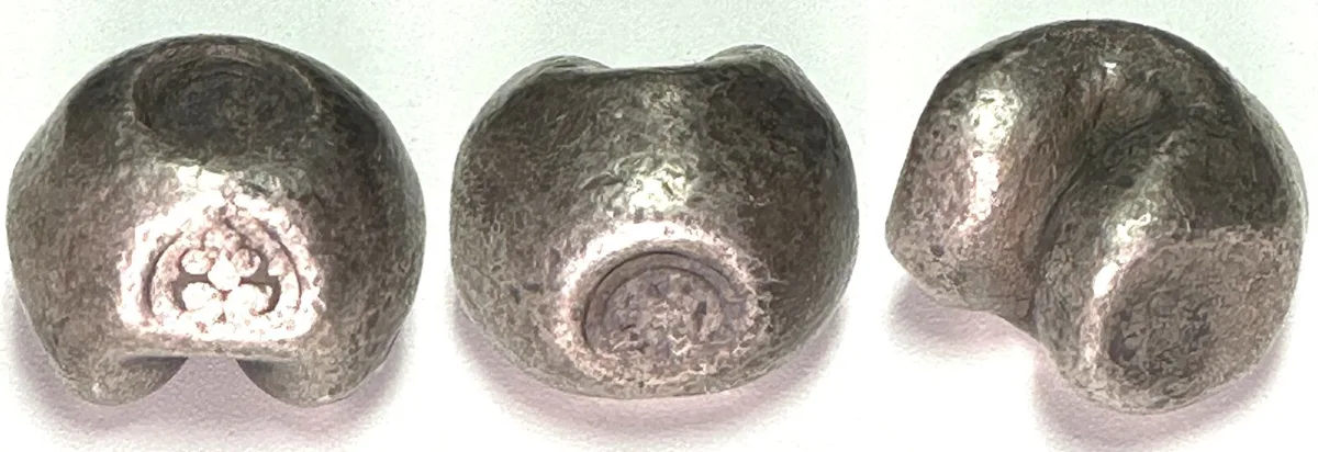 1401-1699 THAILAND. Ayutthaya, 1 Baht 15th-17th cent., Bua, Pot Duang Bullet Coin, silver F+