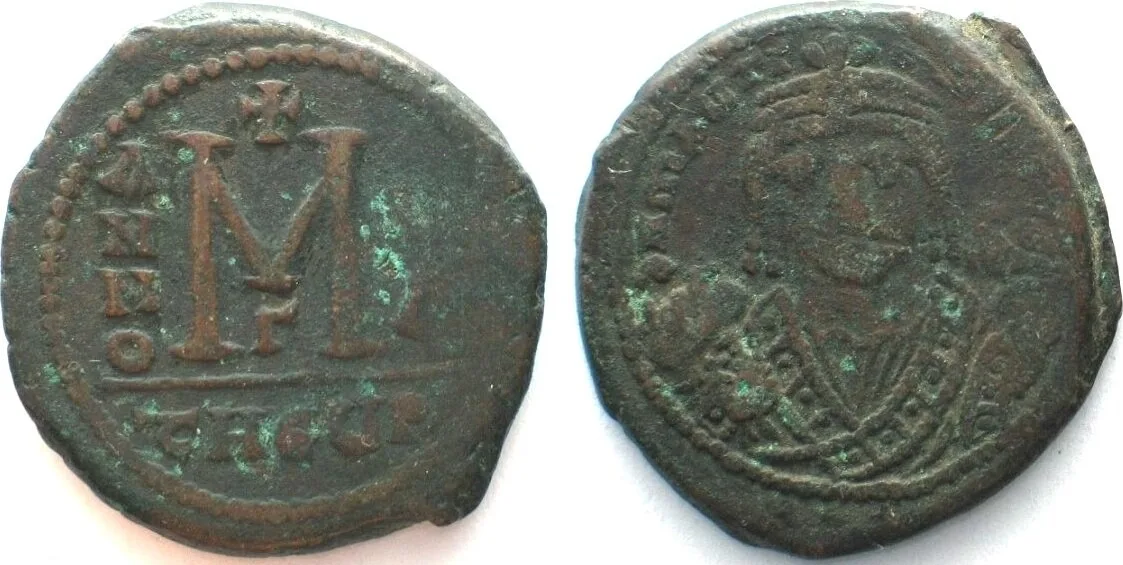 591 Byzantine MAURICIUS TIBERIUS AE Follis 30mm Theupolis ANNO X = 591 VF