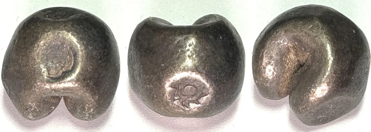 1680 THAILAND. Ayutthaya, 1 Baht ca. 1680, Bua, Pot Duang Bullet Coin, silver VF
