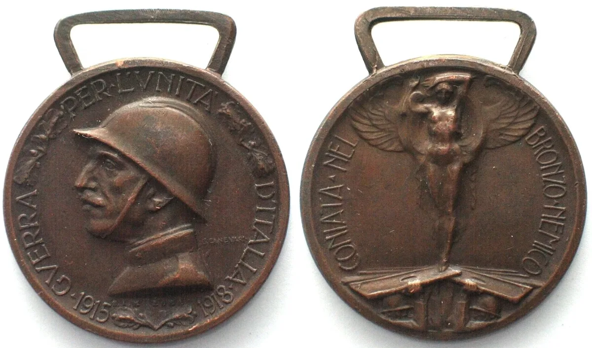 1920 1920 COMMEMORATIVE MEDAL FOR THE ITALO-AUSTRIAN WAR 1915-1918 bronze AU