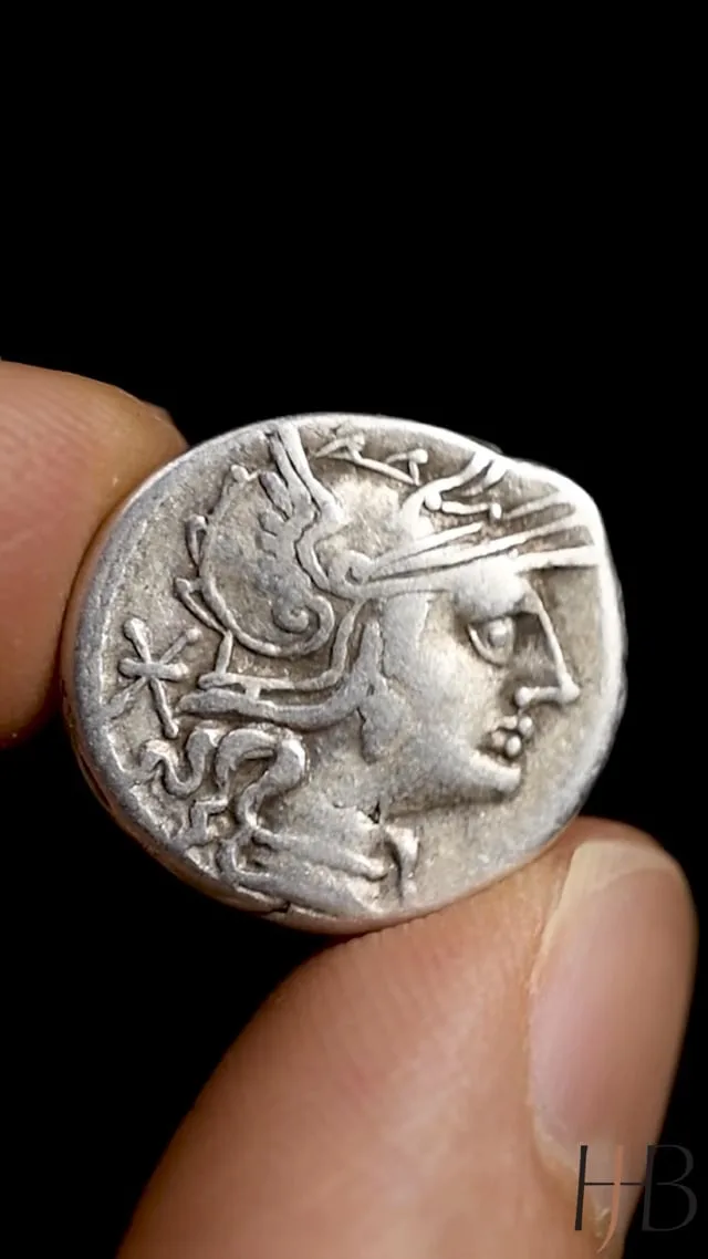L. Minucius. Denarius