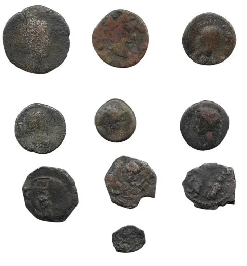 10 mix coins Greek, Roman, Byzantine, and small coin? (Islamic or India)