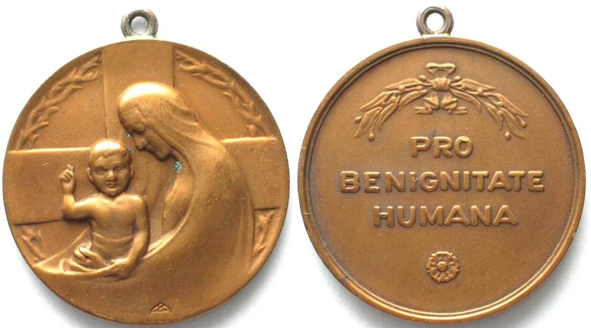 1945 FINLAND Medal for Human Alacrity 1945 bronze SCARCE! EF