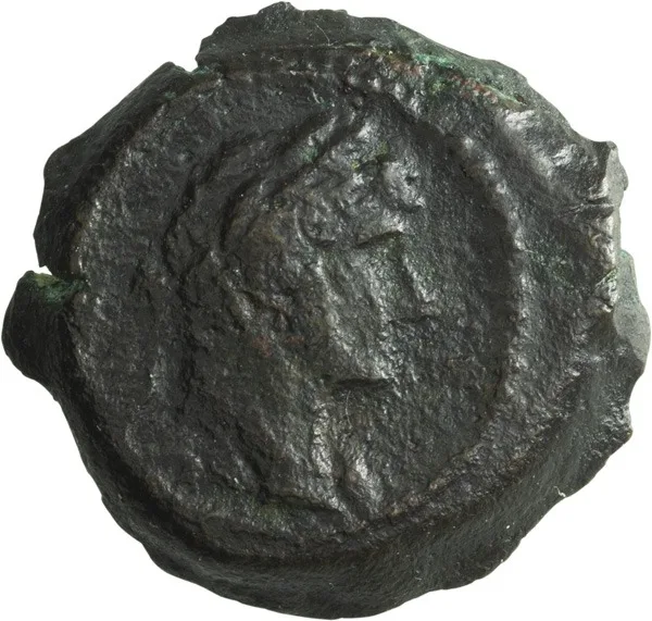 Hadrian. AE 13, dichalkon