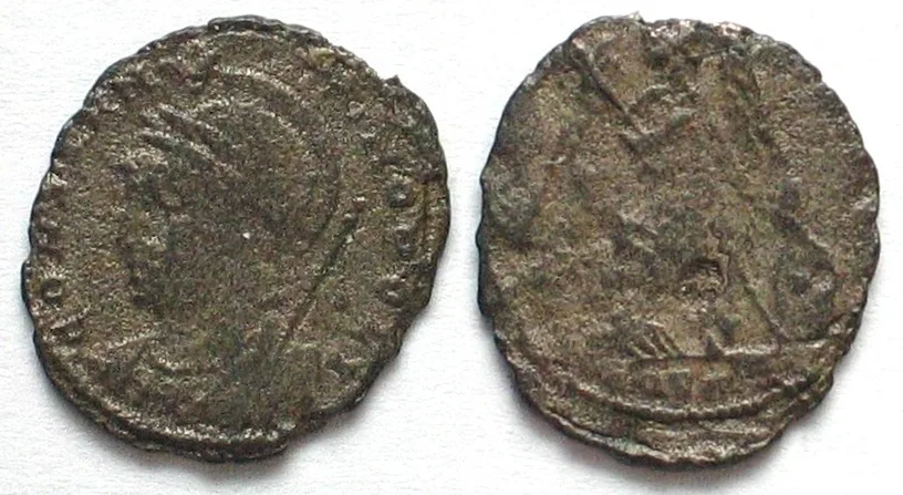 330-346 CITY COMMEMORATIVES (330-346 AD). CONSTANTINOPOLIS, AE Follis, 330-333 VF