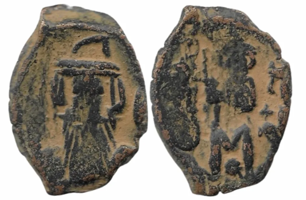 Constans II (641-668 AD) AE Follis Constantinople, Desert Patina